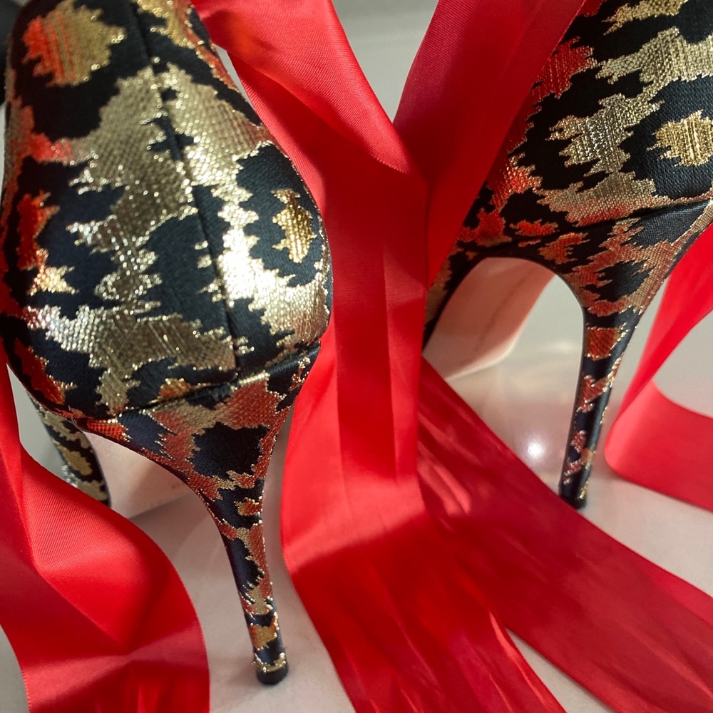 Designer Alessandra Rich leopard print jacquard pumps - Picture 2 of 5